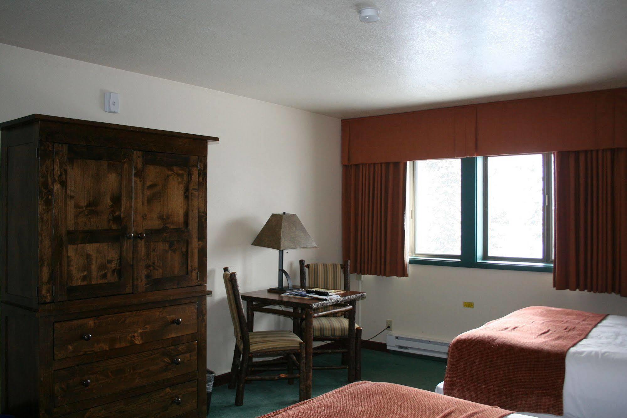 Teewinot Lodge By Grand Targhee Resort Alta Luaran gambar